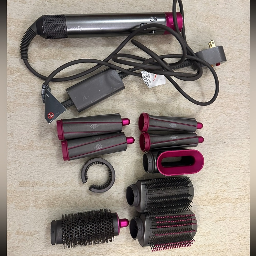 Dyson Hair Styling Set - Black and Pink